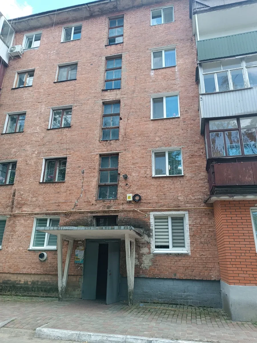 3-кімнатна квартира, Славута: навпроти Будинку культури, біля школи - фото 3