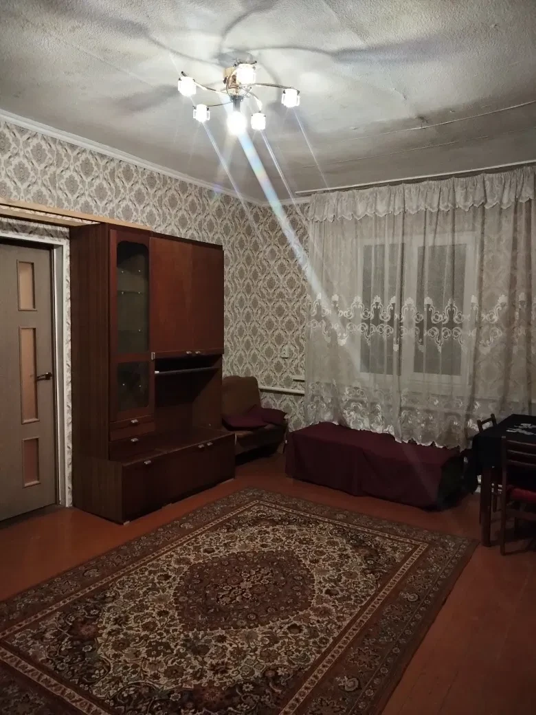2-комнатная квартира, Нововолынск: отдельный вход, парковка - фото 4