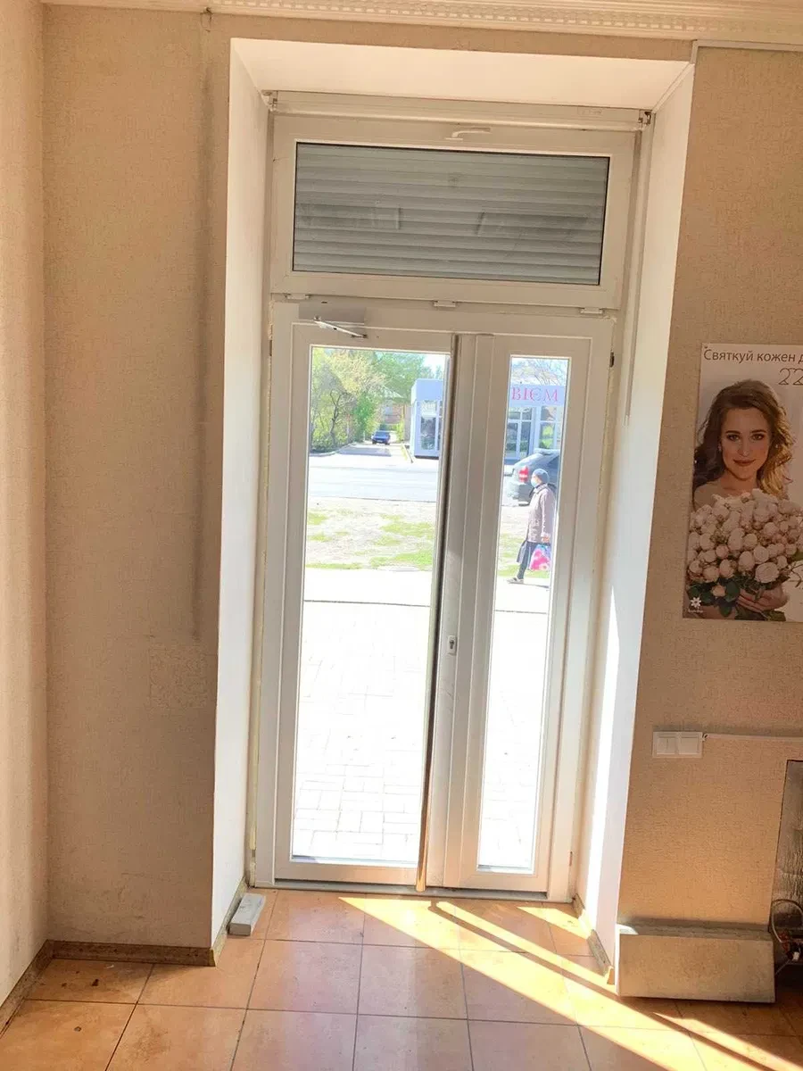 Приміщення на вулиці Калинова: червона лінія, ринки поруч - фото 3