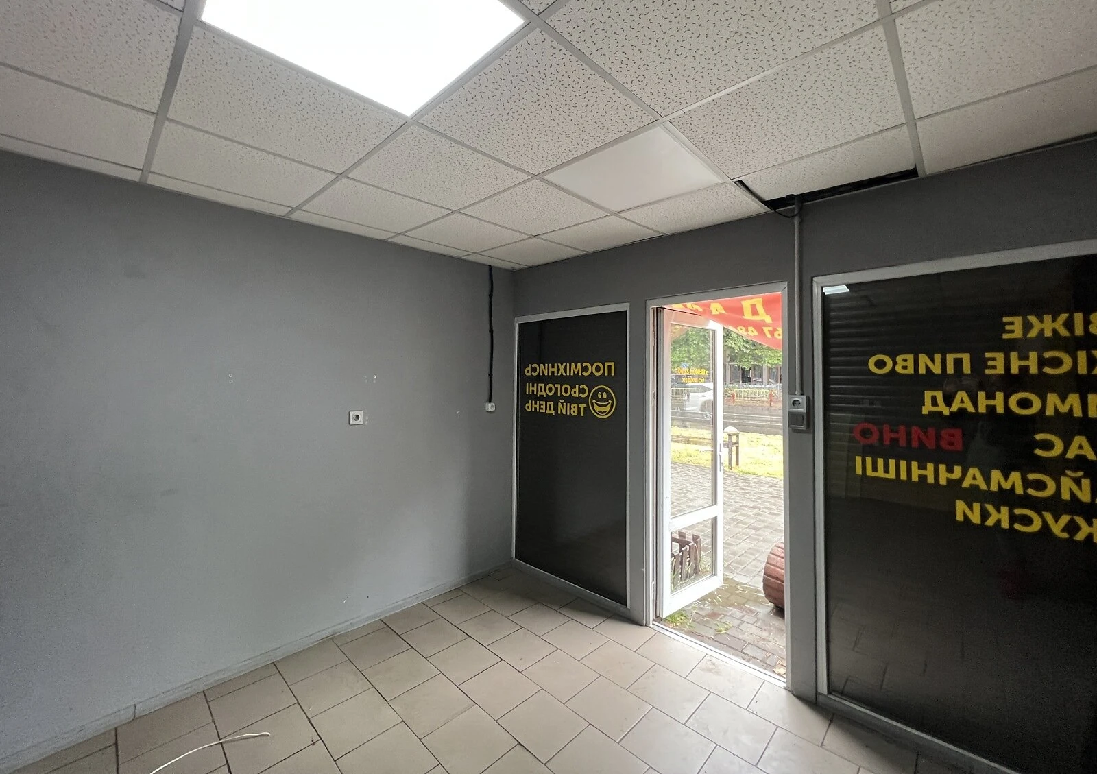 Торговое место, Таирова: открытая планировка, защитные ролеты, фото 5