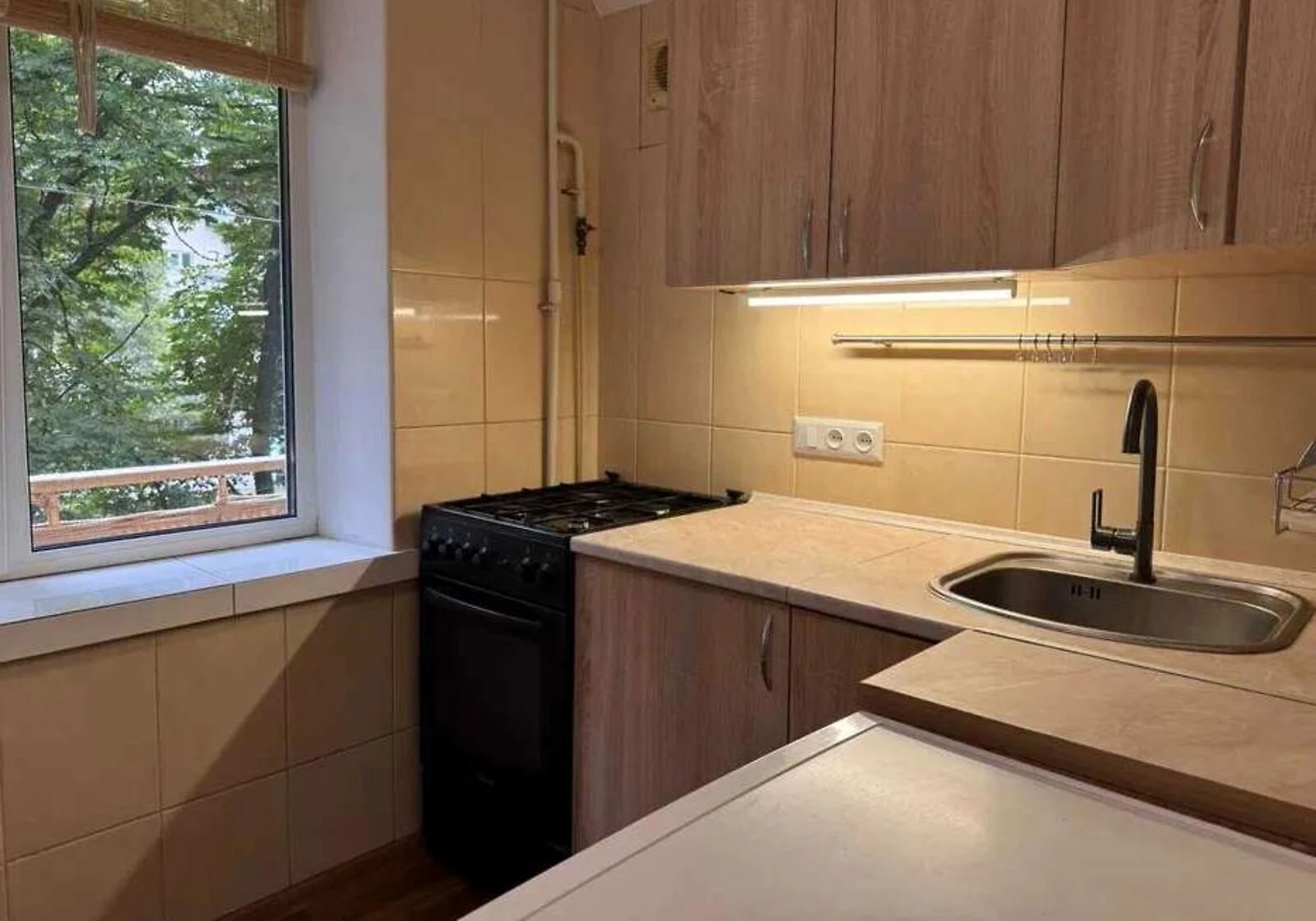 1-комнатная квартира, Борщаговка: косметический ремонт, газ без света - фото 3