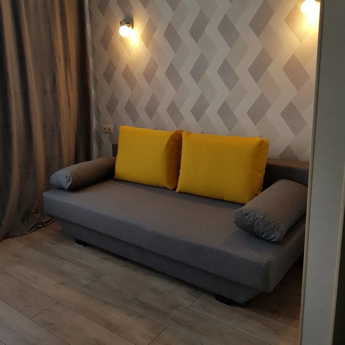 Студія у ЖК Рівєра: метро Славутич 2 хв пішки, авторський ремонт - фото 2