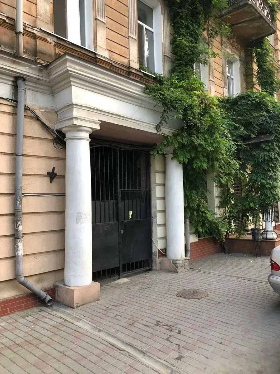 3-комнатная квартира, Приморский: 2 кухни, дом до 1917 года, фото 2