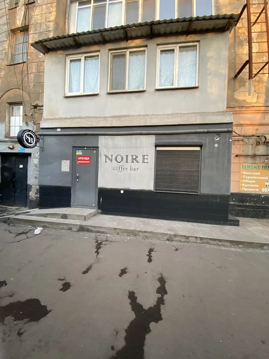 Приміщення, Покровський: високий пішохідний трафік, свіже оздоблення - фото 1