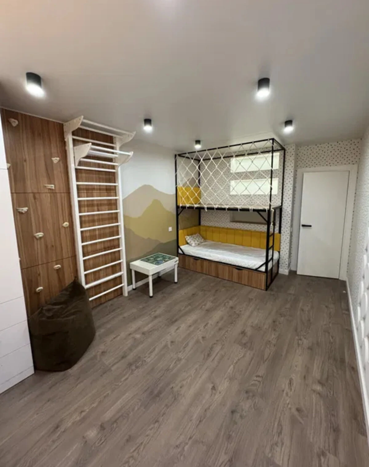 2-кімнатна квартира, Салтівський: кухня 14,44 м², гардероб і кабінет, фото 4