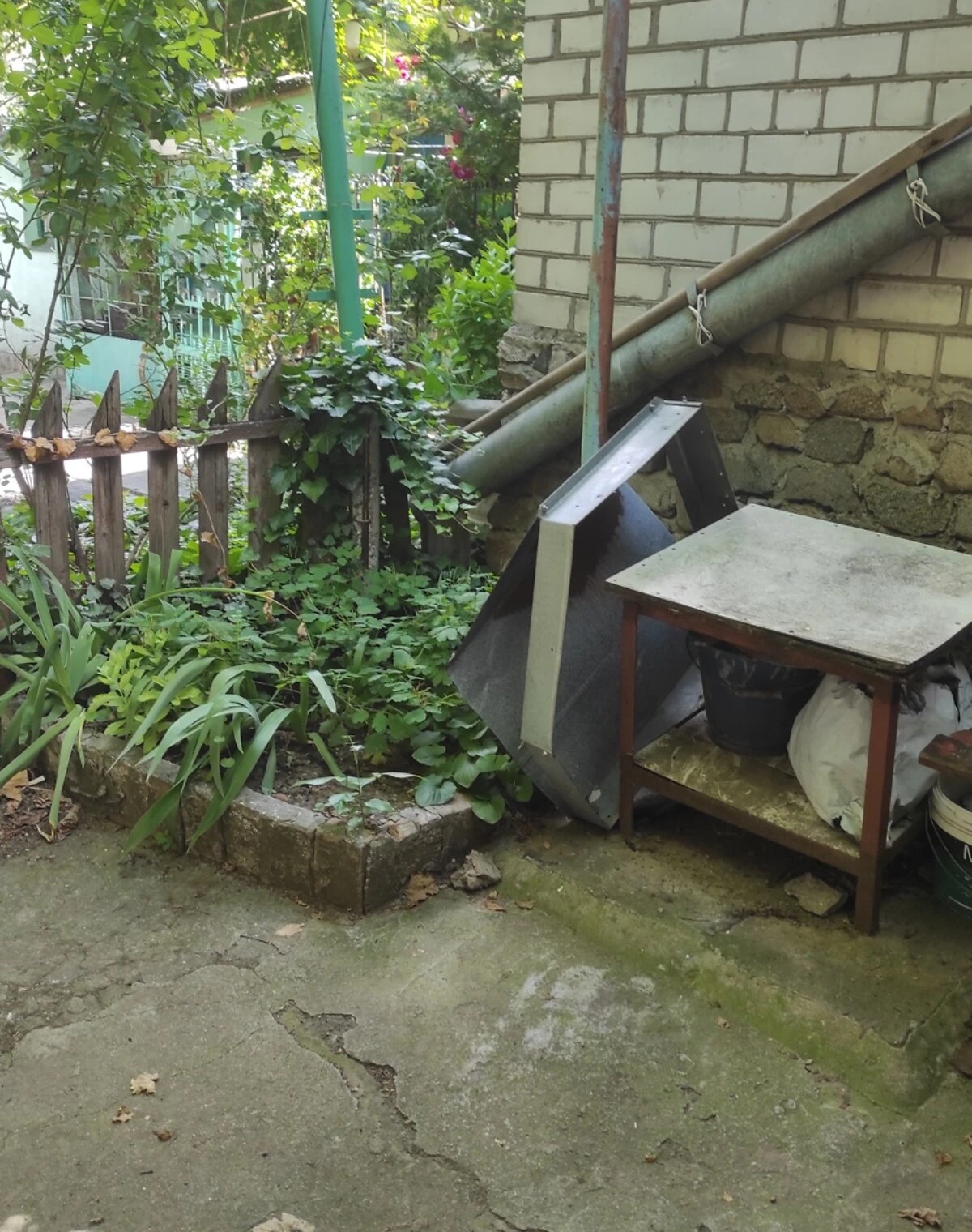 3-кімнатна квартира, Центральний: опалення працює без світла, закритий двір, фото 4