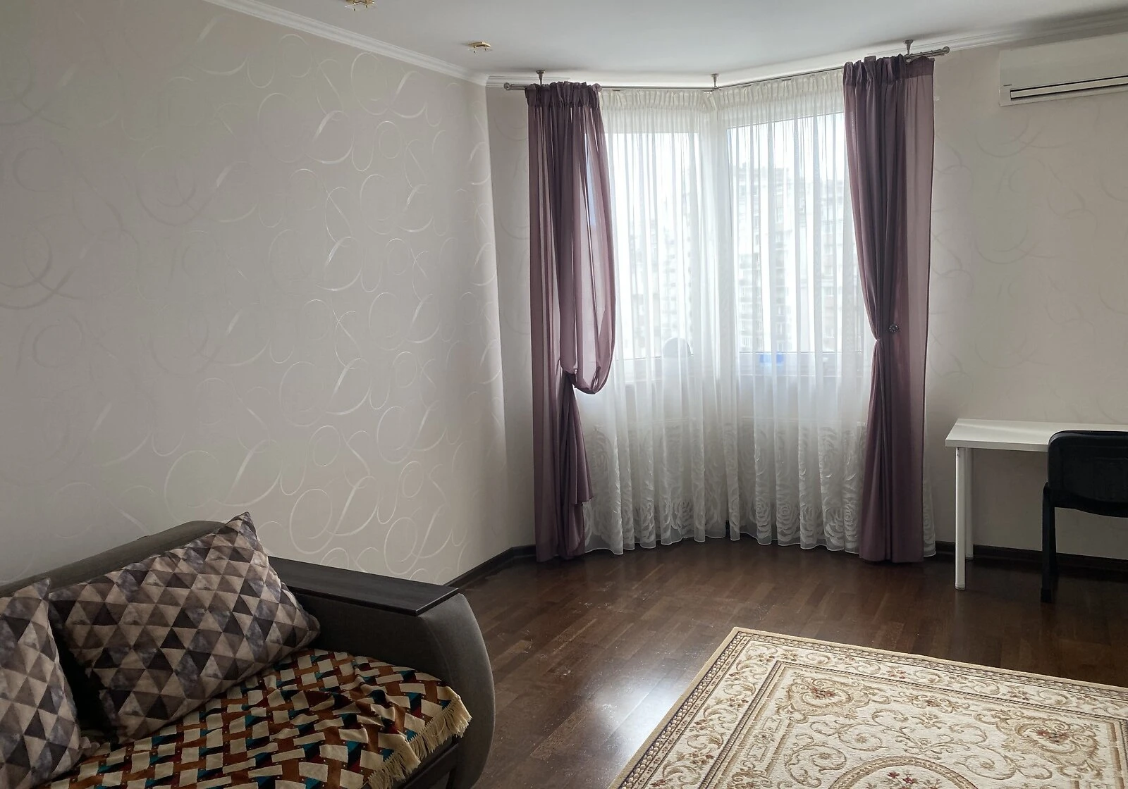 1-кімнатна квартира, Теремки-2: кухня-студія, опалення і вода без світла, фото 5