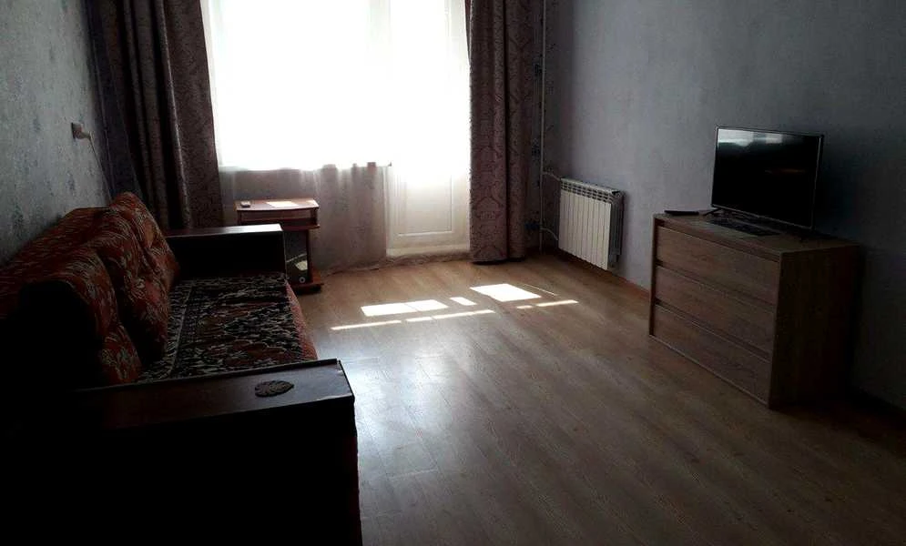 1-кімнатна квартира, Дарницький: метро Позняки, газ при блекаутах - фото 2