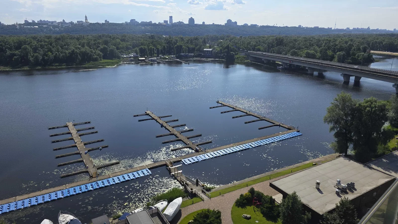 4-кімнатна квартира у ЖК Riviera Riverside: генератор, вид на Лавру - фото 5