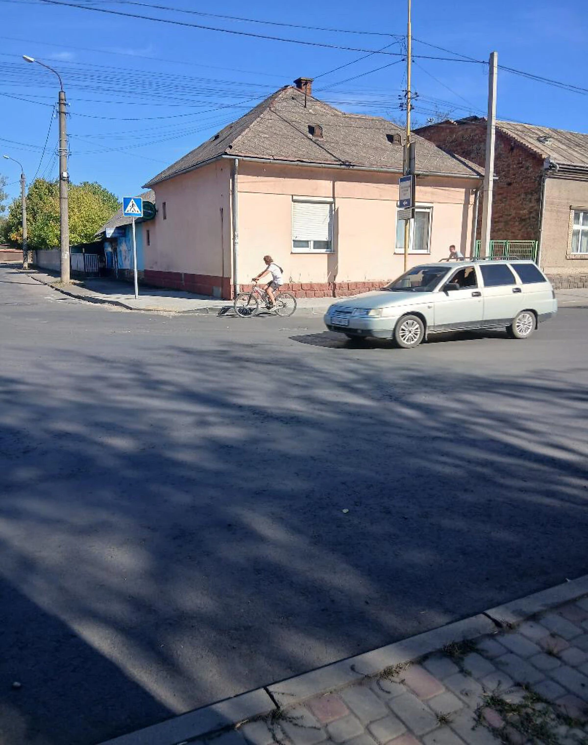 Будинок, Промисловий: гараж у дворі, свердловина, фото 2