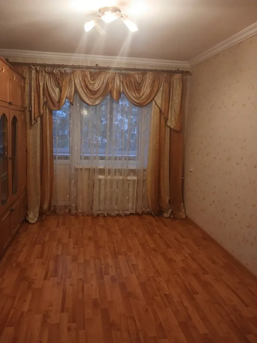 2-кімнатна квартира, Вишневе: газова колонка, балкон, суміжні кімнати - фото 1
