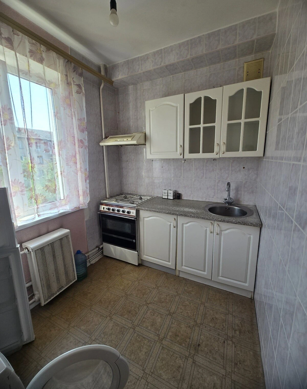 2-кімнатна квартира, Соцмісто: газ під час відключень, косметичний ремонт - фото 1