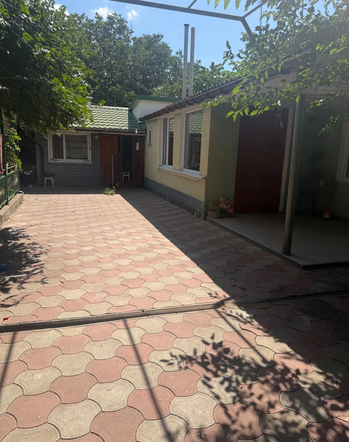 Дом, Петродолинское: веранда, гараж с подвалом, фото 2