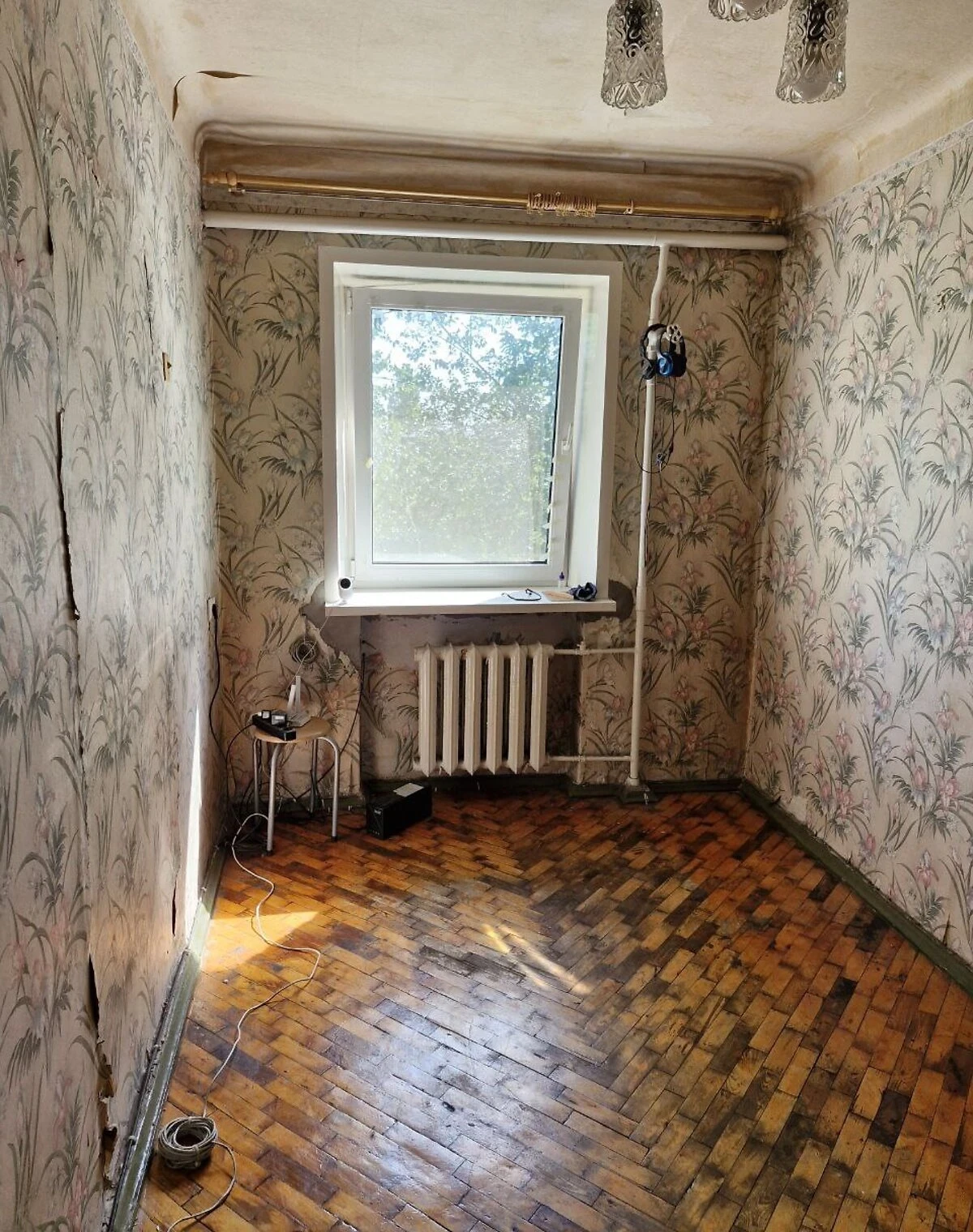 3-комнатная квартира, Вознесеновский: требует ремонта
