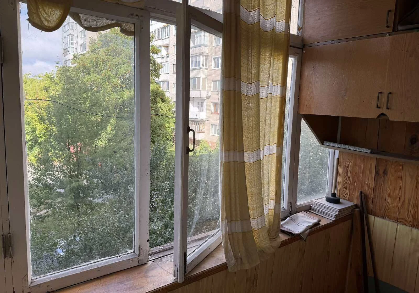 1-кімнатна квартира, Рівне: вода й опалення без світла, без ремонту, фото 3