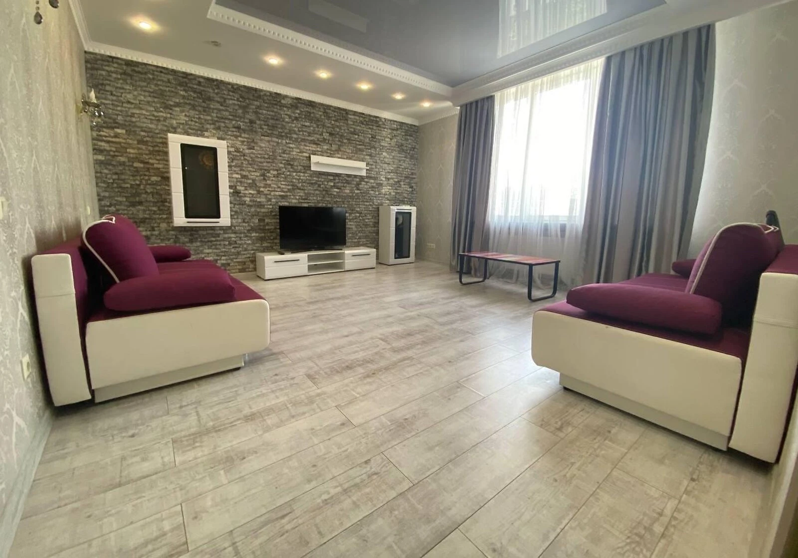 2-комнатная квартира, Аркадия: кухня 12 м², кондиционер - фото 1