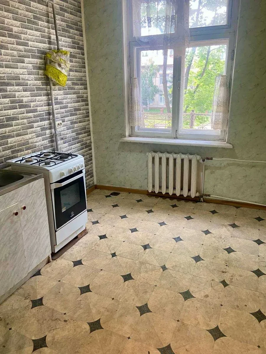 Сталінка, Центрально-Міський: Дзержинка, комора у підвалі - фото 1