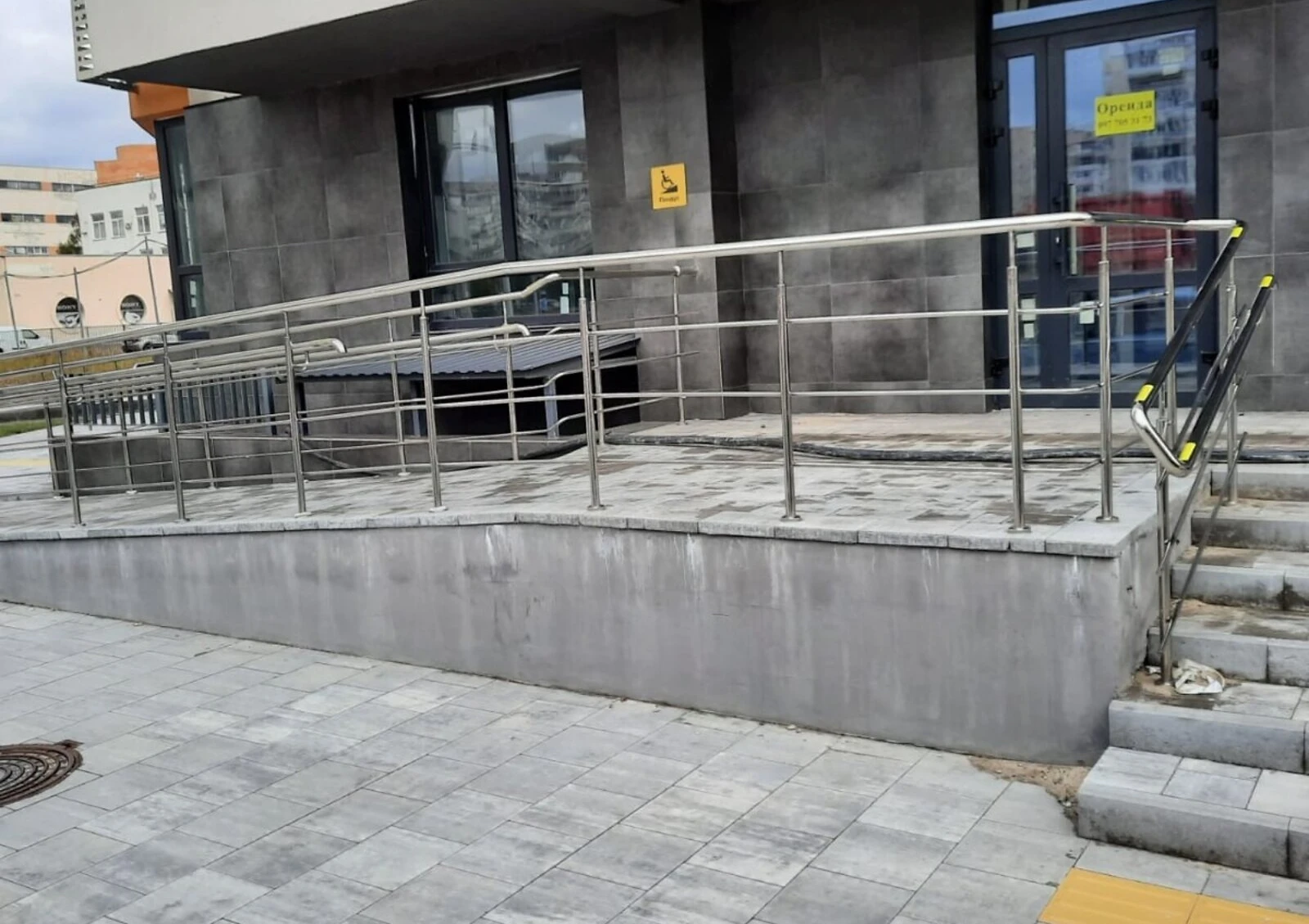Комерційне приміщення, Райдужний Масив: фасадне, вода без світла - фото 3