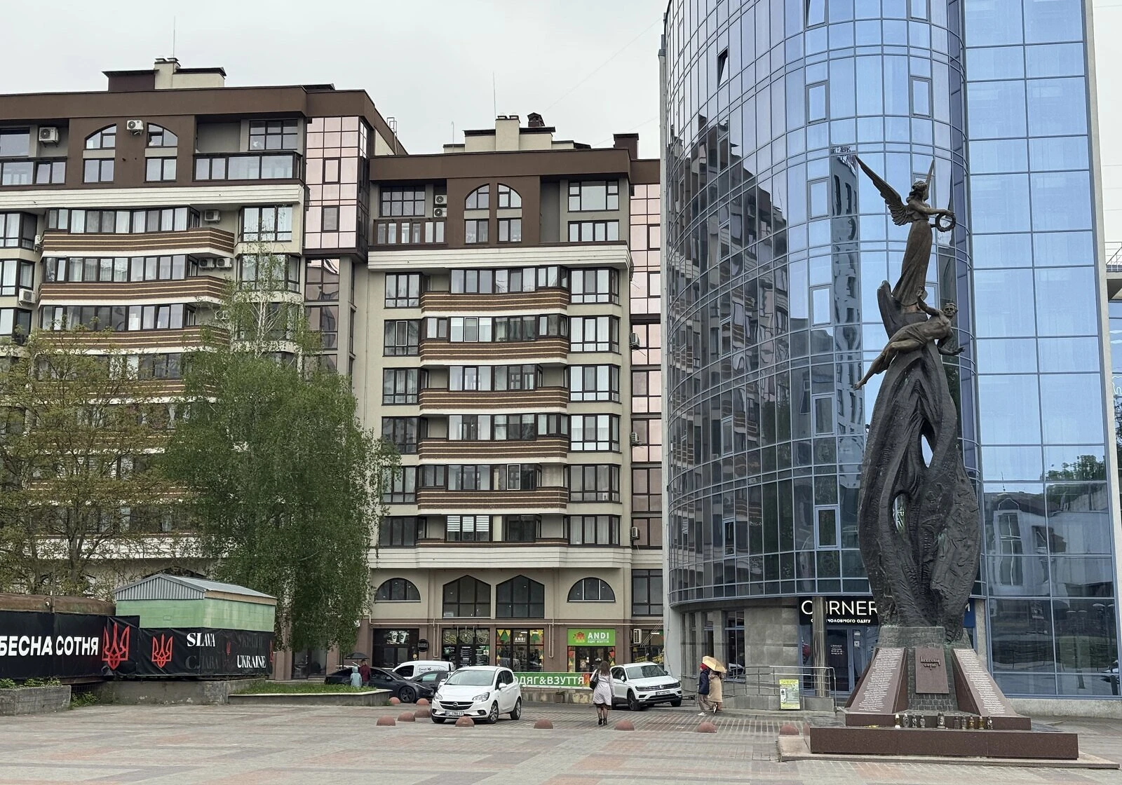 Здається комерційне приміщення в центрі: резервне живлення, укриття - фото 2