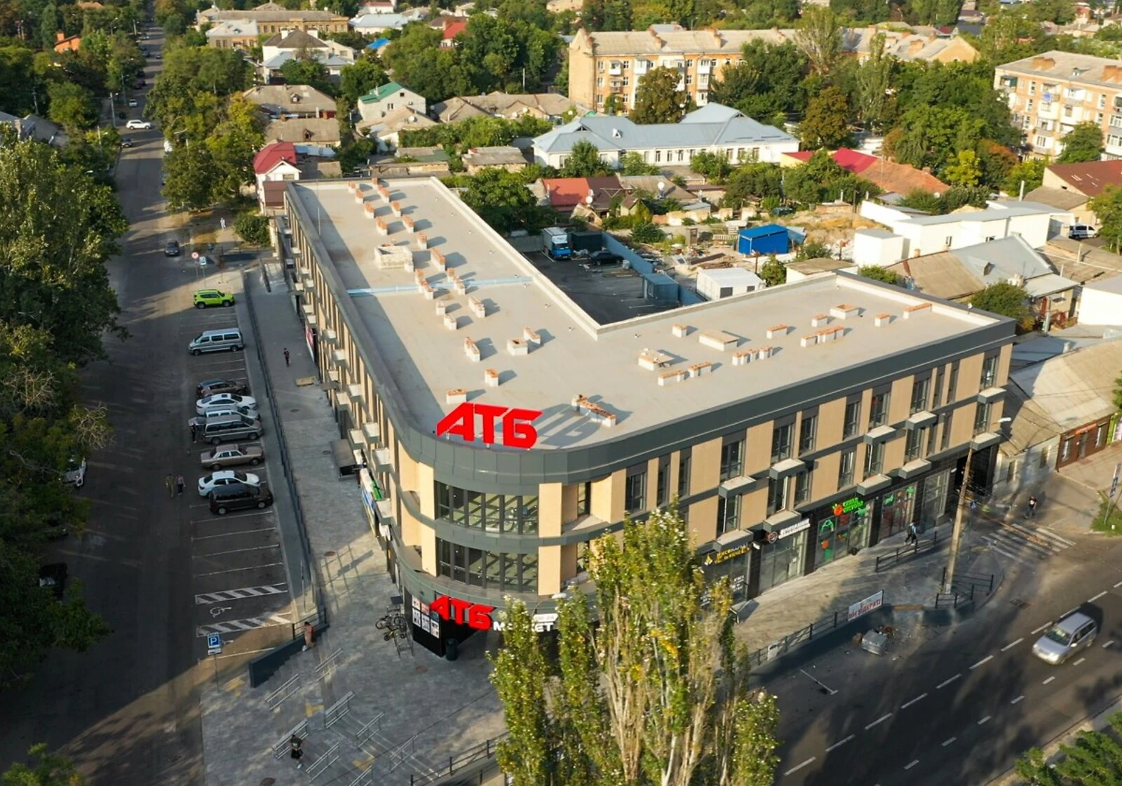 1-кімнатна квартира, Центр: новобудова, закритий двір - фото 1