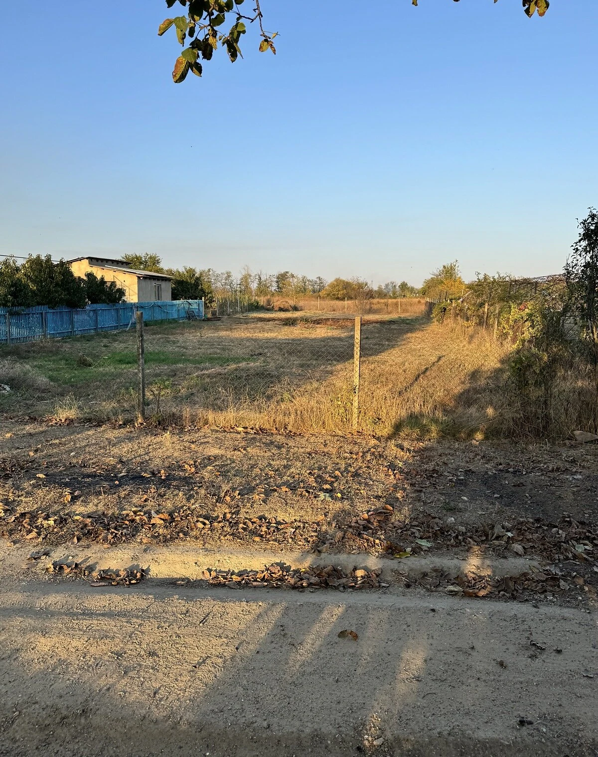 Ділянка 9.11 соток, Біляївка: центральний водопровід, газ і електрика - фото 1