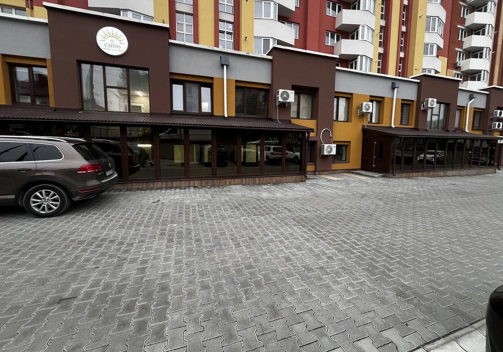 Офіс, Канада: фасадне приміщення, клас А - фото 1