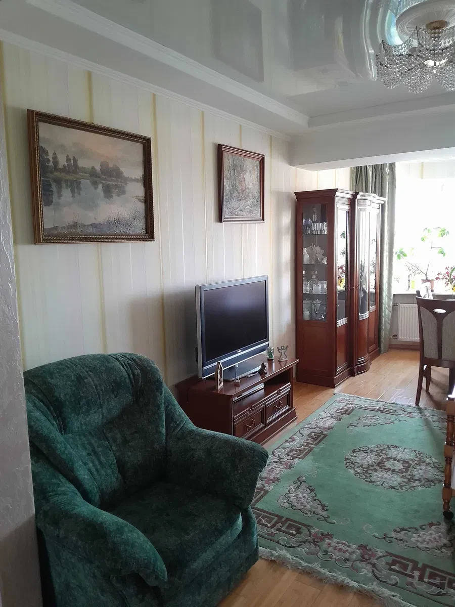 3-кімнатна квартира, Шевченківський: метро Нивки за 200 м, власна парковка - фото 4