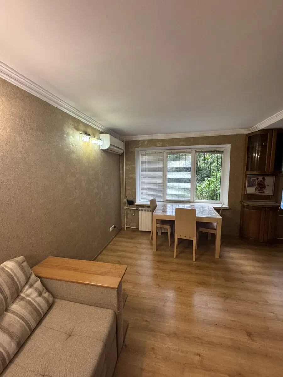 2-кімнатна квартира, Солом'янський: євроремонт, біля парку, фото 4