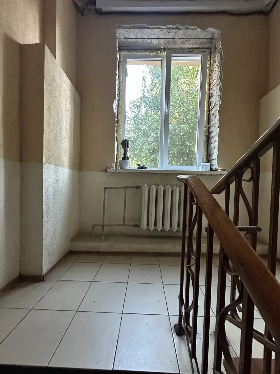Студия, Новокодакский: под ремонт, сталинка, дом после капремонта, фото 5