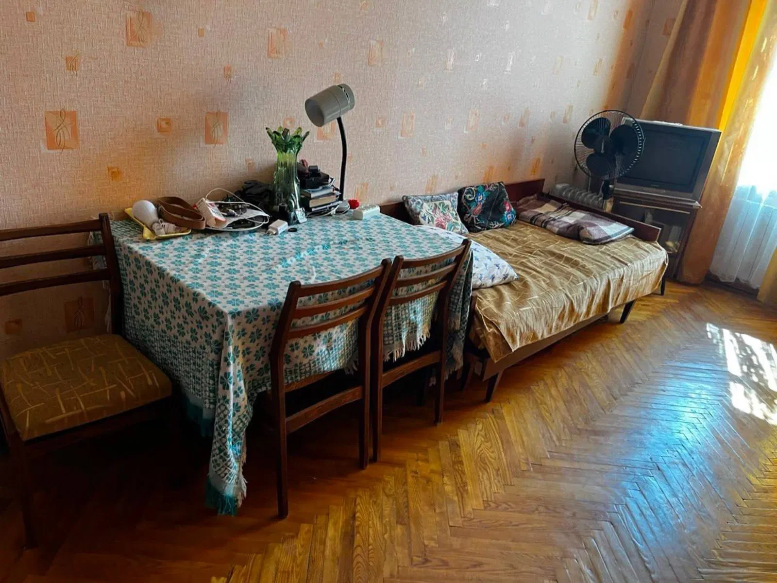 2-кімнатна квартира, Печерський: метро за 5 хв, сквер під вікнами - фото 4