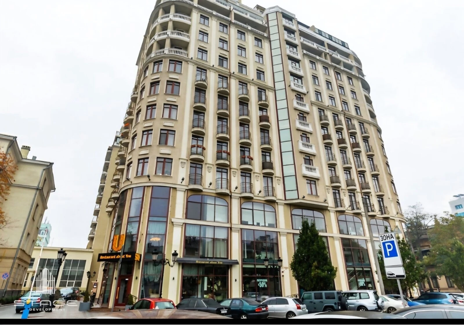 4-комнатная квартира, Приморский: кухня-студия, резервное питание