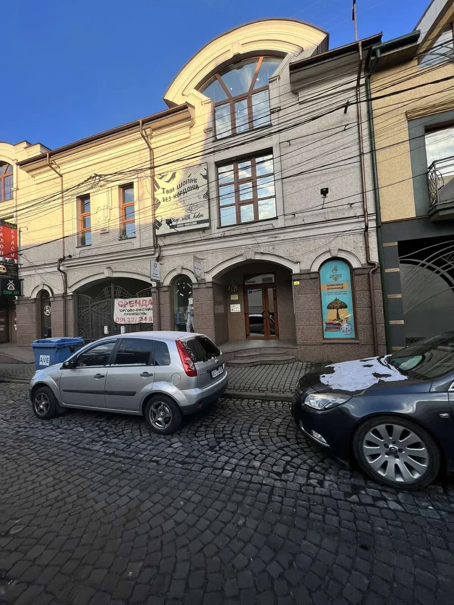 Офіс, Мукачево: фасадна вулиця, вайфай у ціні - фото 2