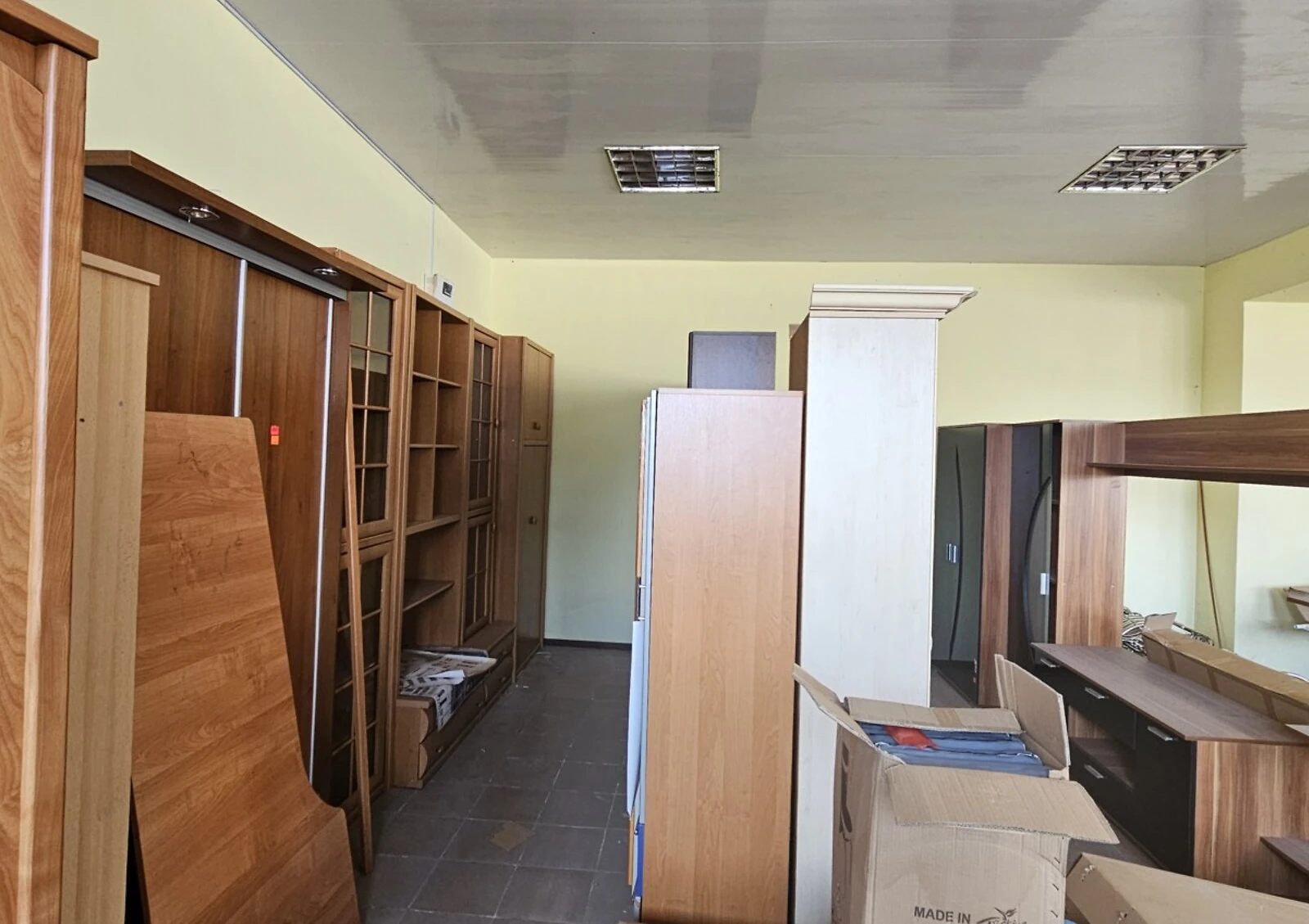 Комерційне приміщення, Кельменці: окрема будівля, гараж, торг можливий - фото 5