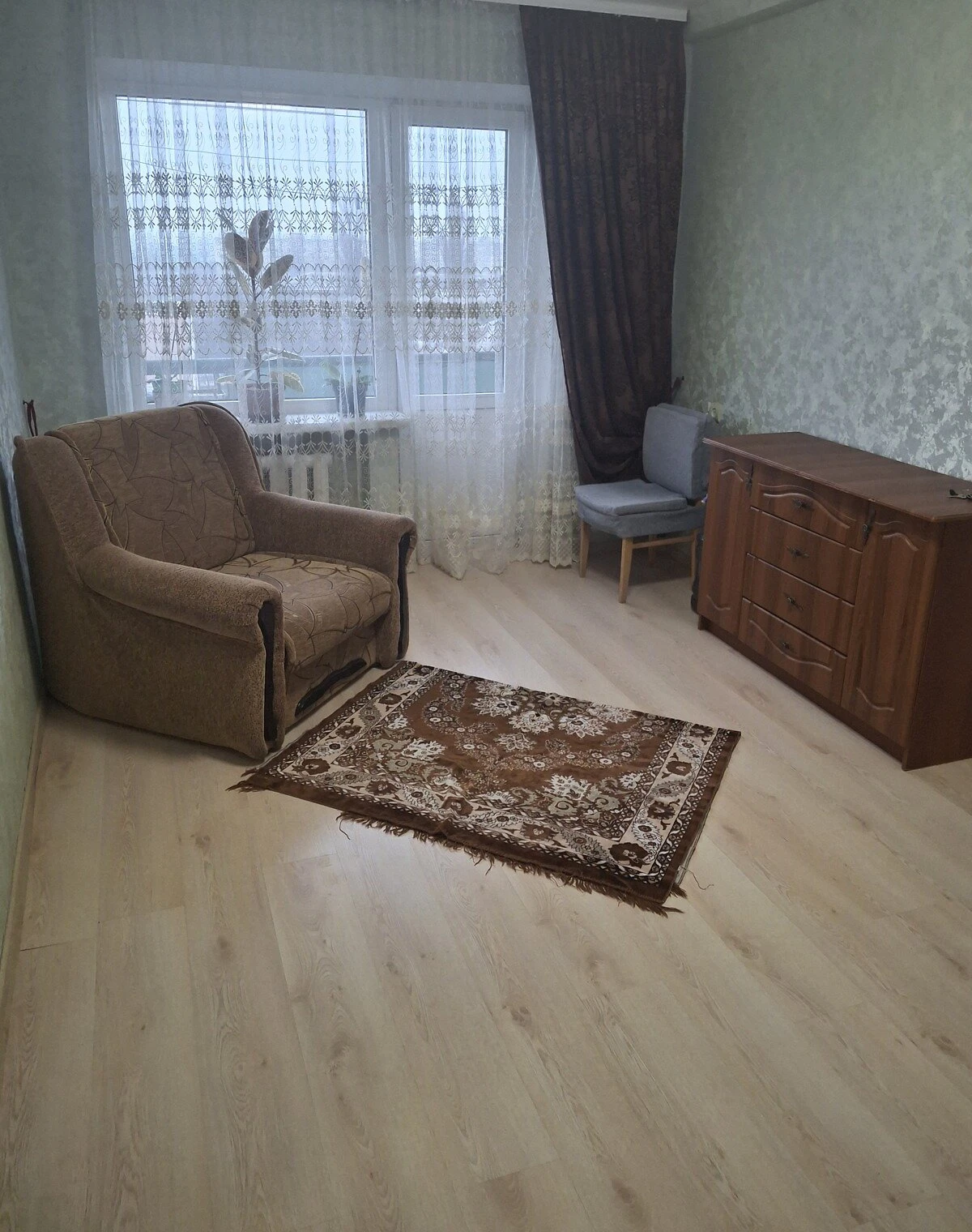 2-кімнатна квартира, Відрадний: внутрішній двір - фото 1