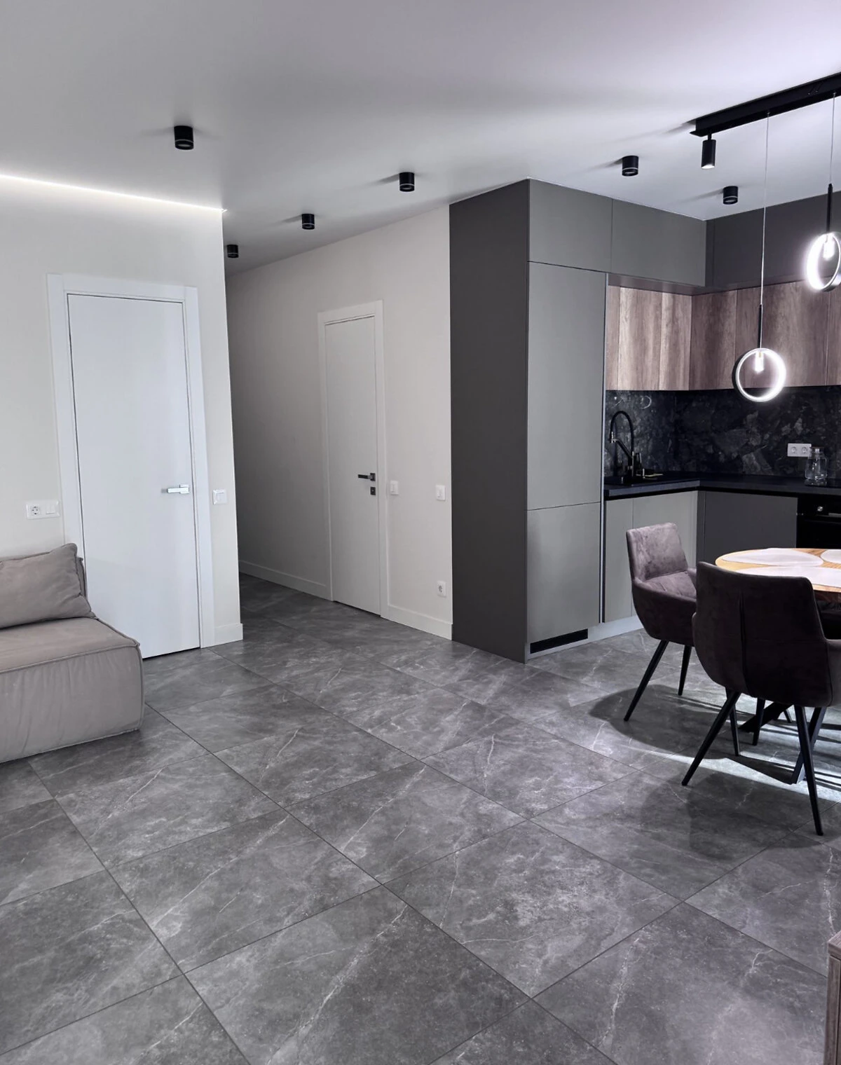 2-кімнатна квартира, Мандриківка: дизайнерський ремонт, укриття - фото 3