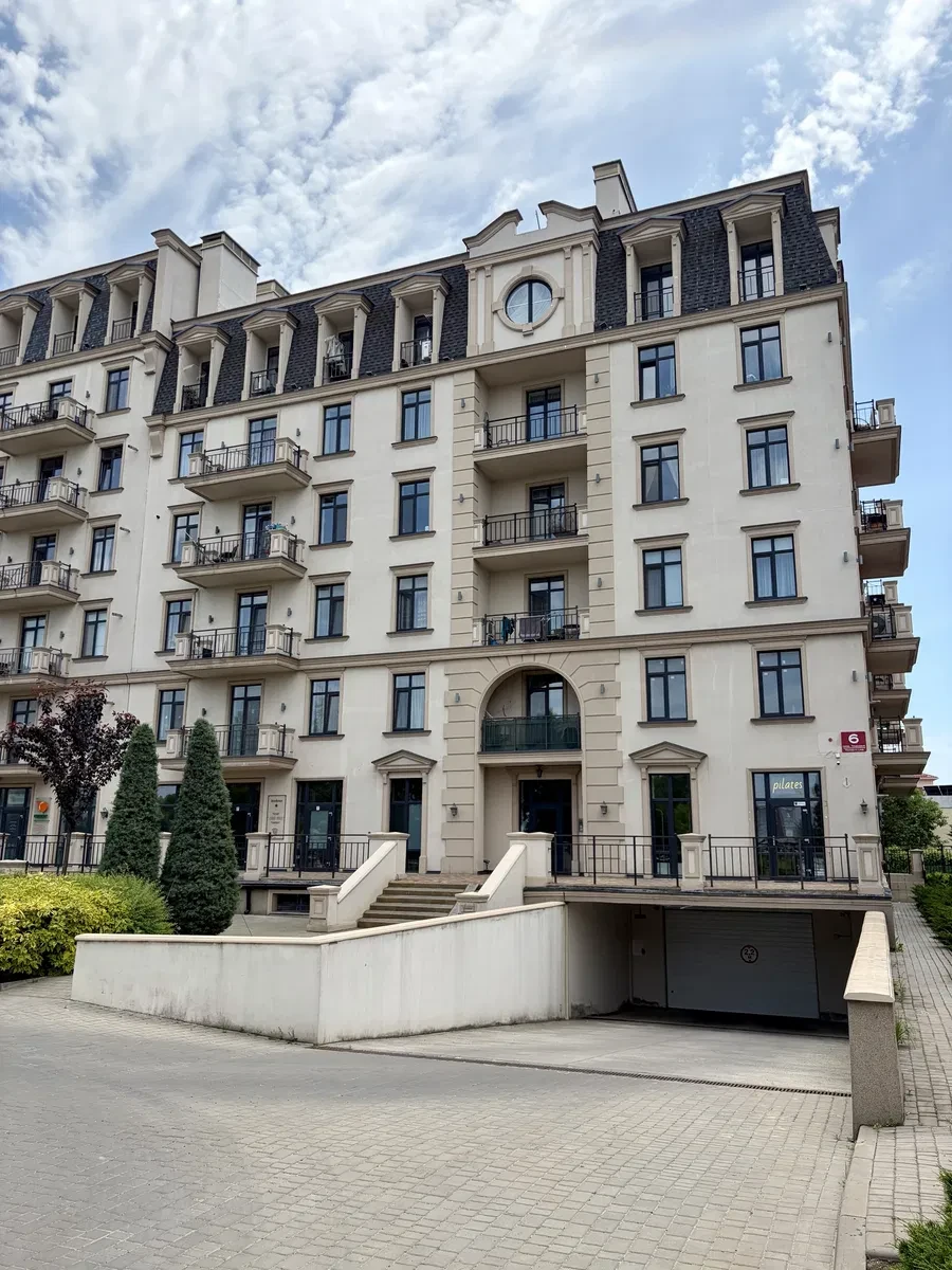 Паркомісця у ЖК Авторський: два суміжні, відеоспостереження - фото 1