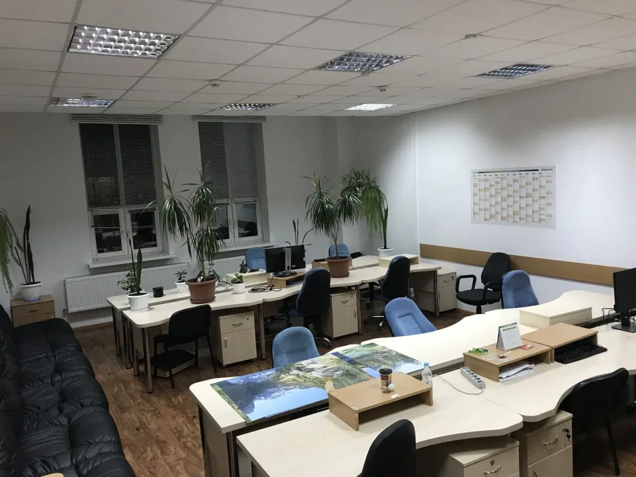 Офіси, Поділ: генератор, бомбосховище, власна парковка - фото 3