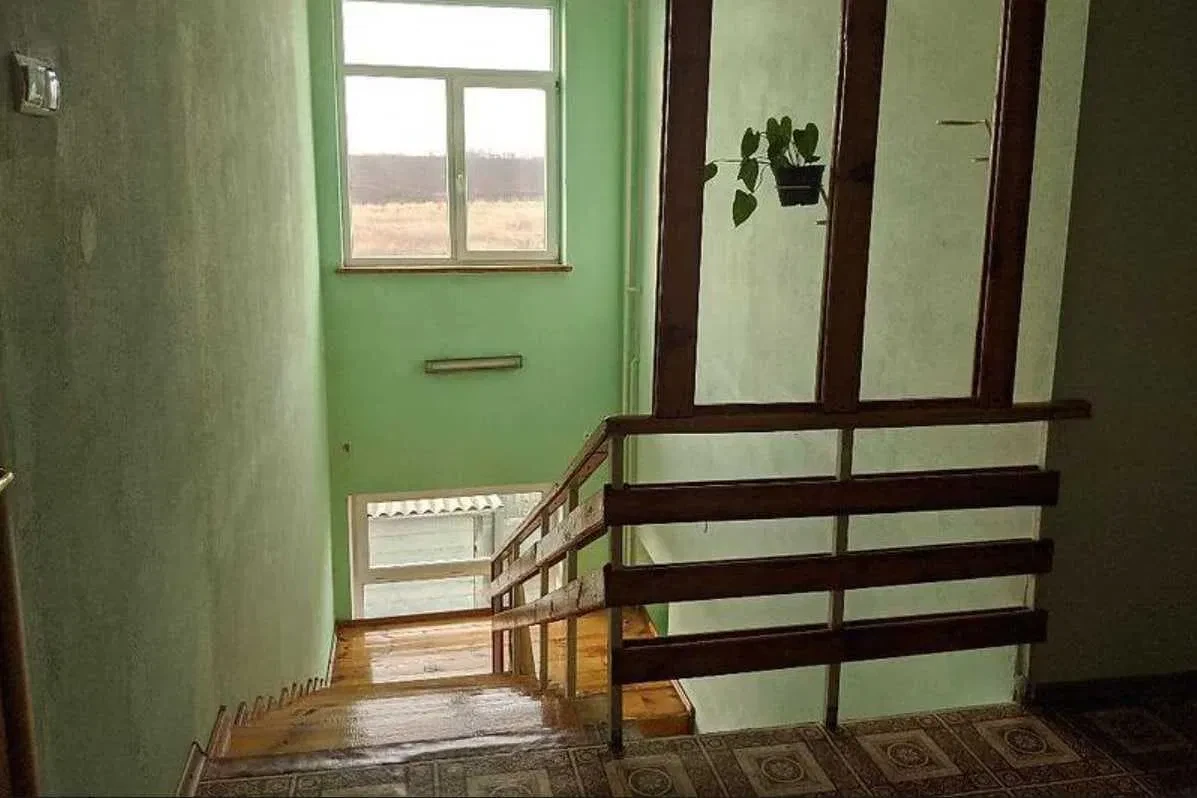 Будинок, Черкаська Лозова: тепло без світла, гараж і сад, фото 4