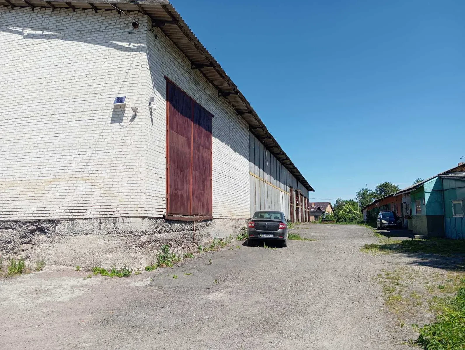 Комплекс нежилых зданий, Винники: выезд на М-06, огражденная территория, фото 5