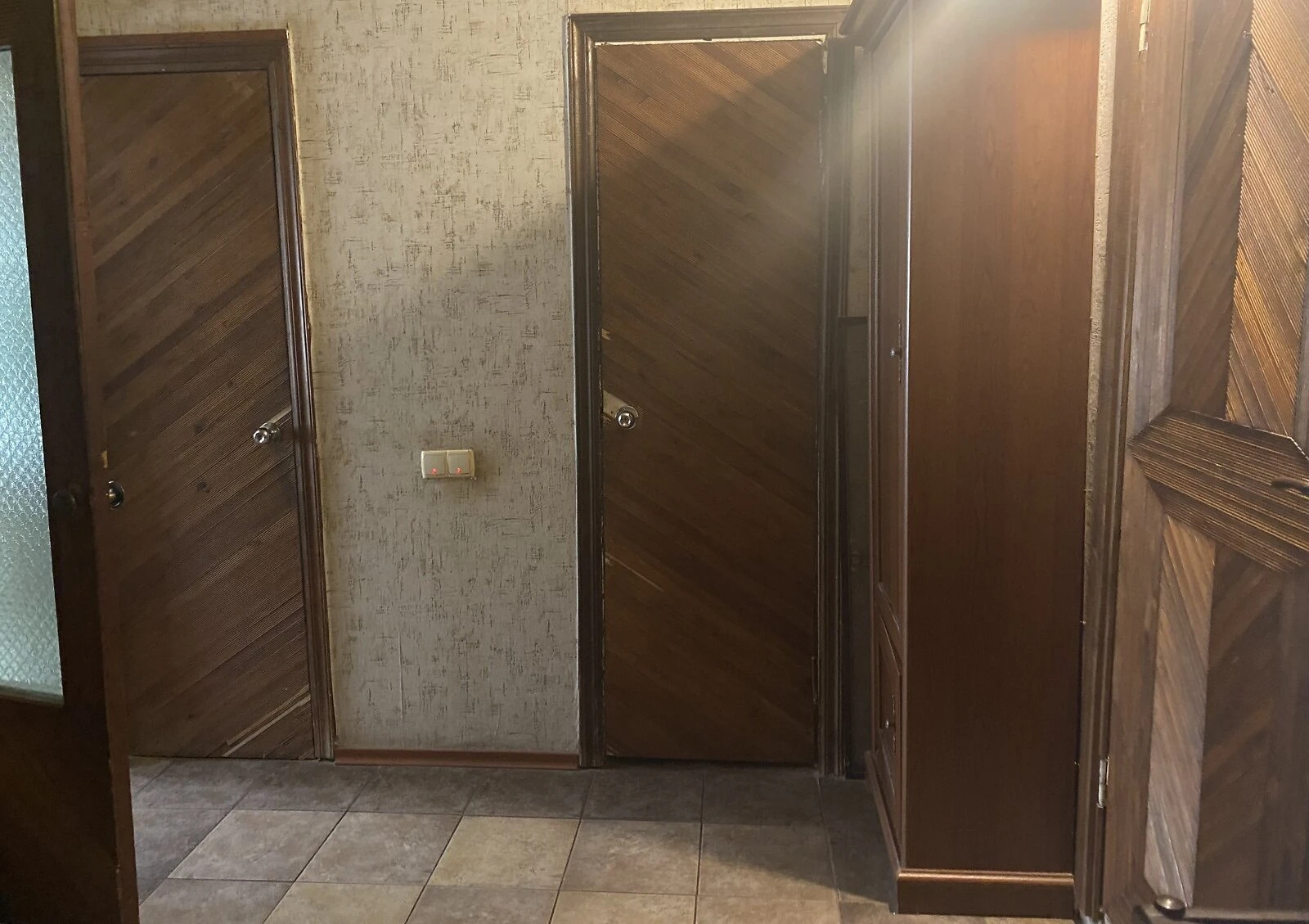 3-кімнатна квартира, Комунарський: зовнішнє утеплення, внутрішній двір - фото 2