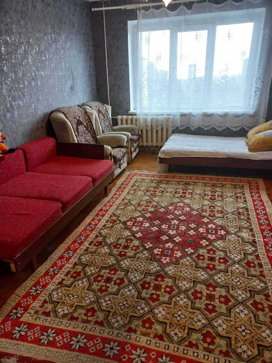 2-комнатная квартира, Виноградарь: две застеклённые лоджии, консьерж - фото 2