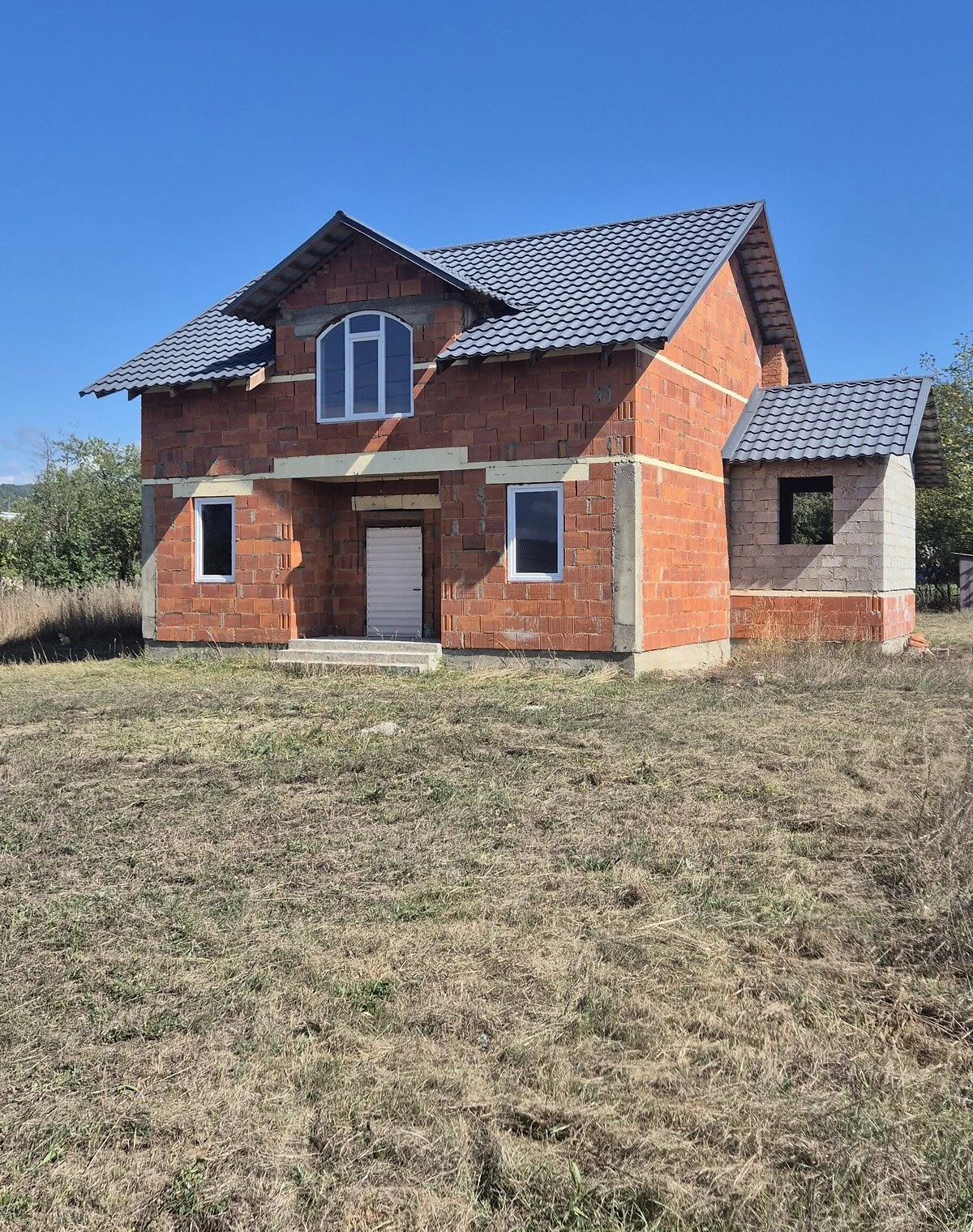 Будинок, Бедевля: новобудова, 12.5 сотки, 3 спальні - фото 1