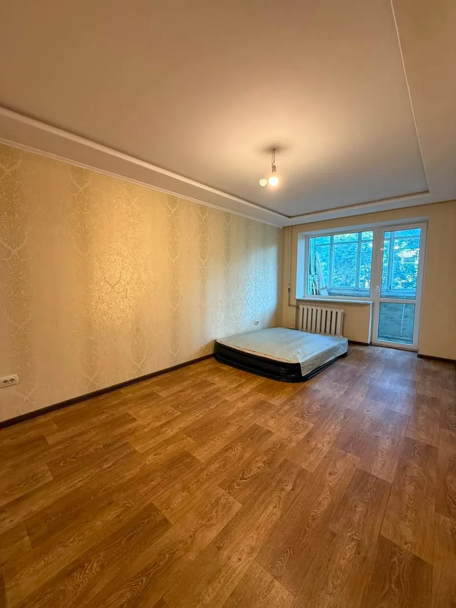 2-кімнатна квартира, Чорноморськ: море, роздільні кімнати, тихий двір - фото 4