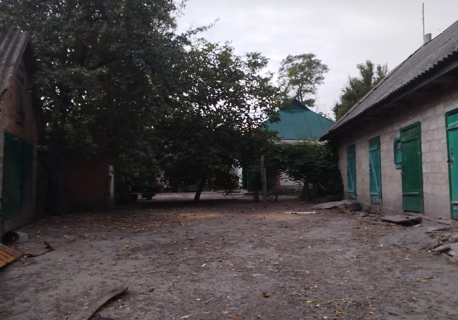 Будинок, Снітин: веранда, 30 соток, 3 спальні - фото 3