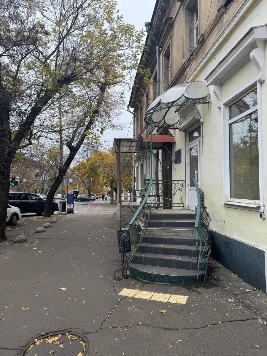 Приміщення, Приморський: фасадне, окремий вхід, світло при відключеннях - фото 1