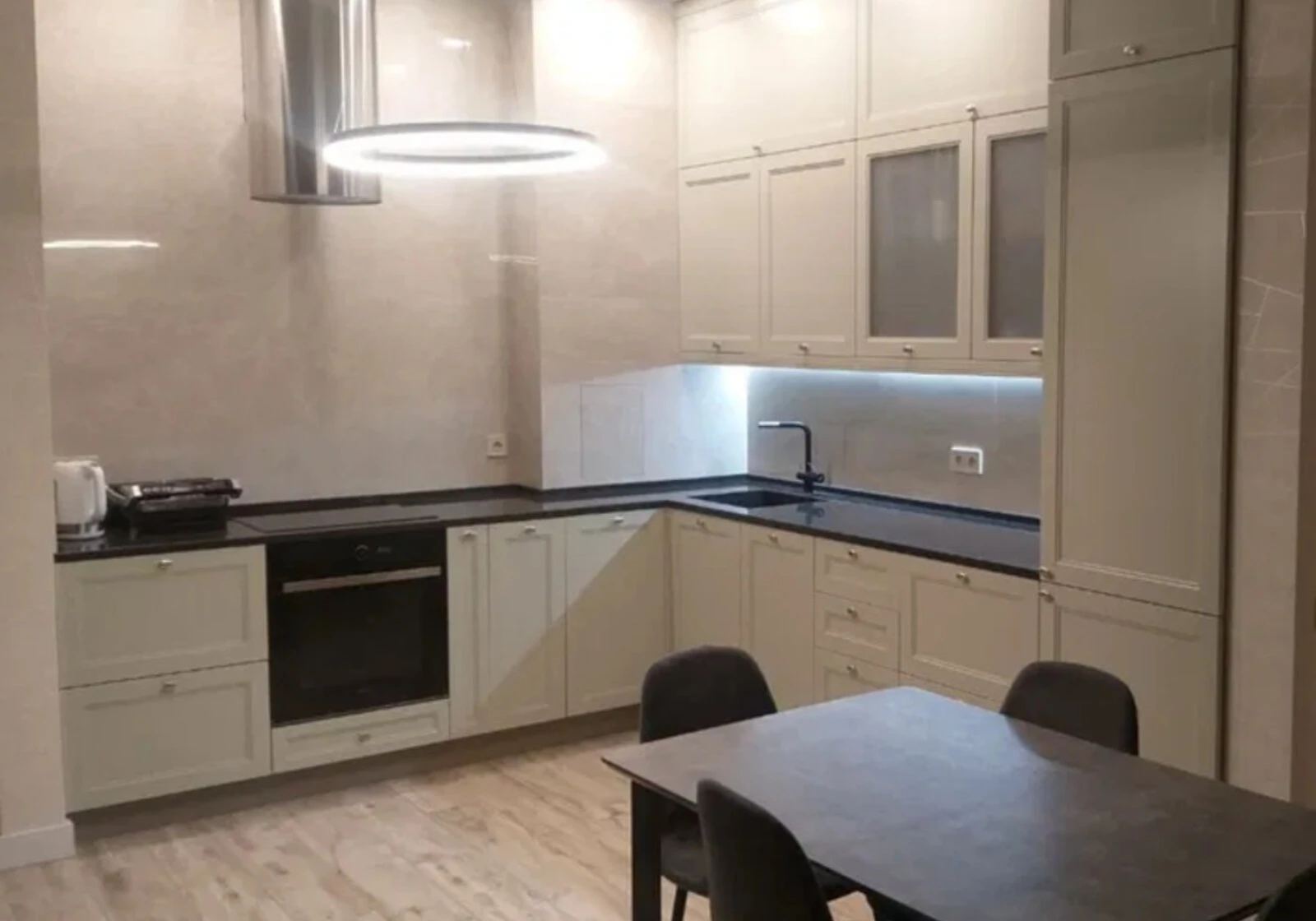 3-комнатная квартира, Киев: евроремонт, кухня 25 м² - фото 1