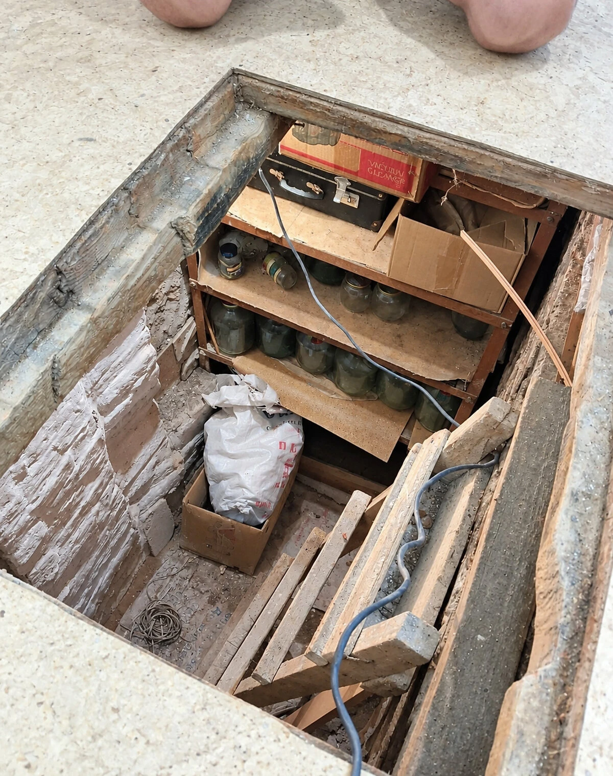 1-кімнатна квартира, Шевченківський: вода і газ без світла - фото 3