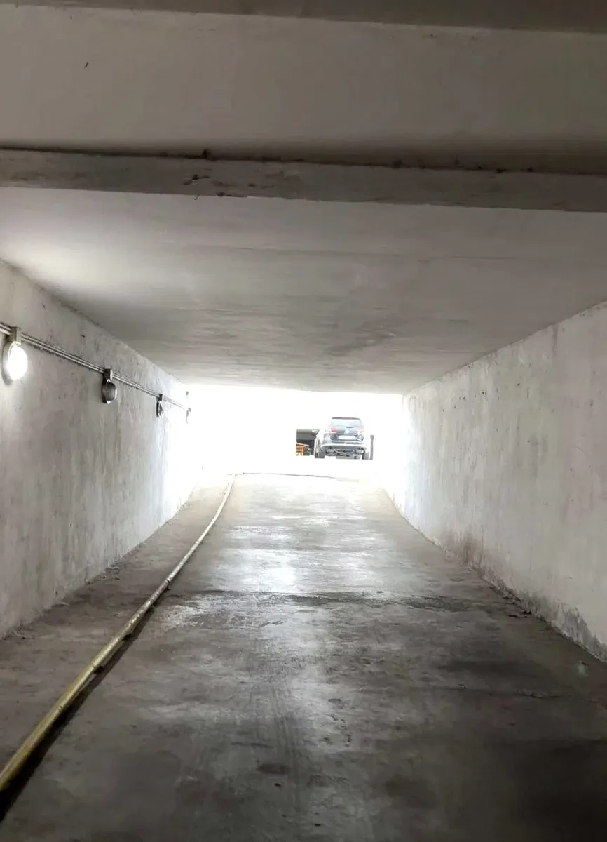 Паркоместо, Подольский: 2 авто, подземный паркинг, доступ 24/7, фото 3
