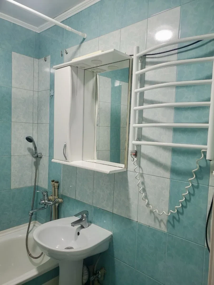 2-кімнатна квартира, Подільський: косметичний ремонт, школи №26 та №34 - фото 2