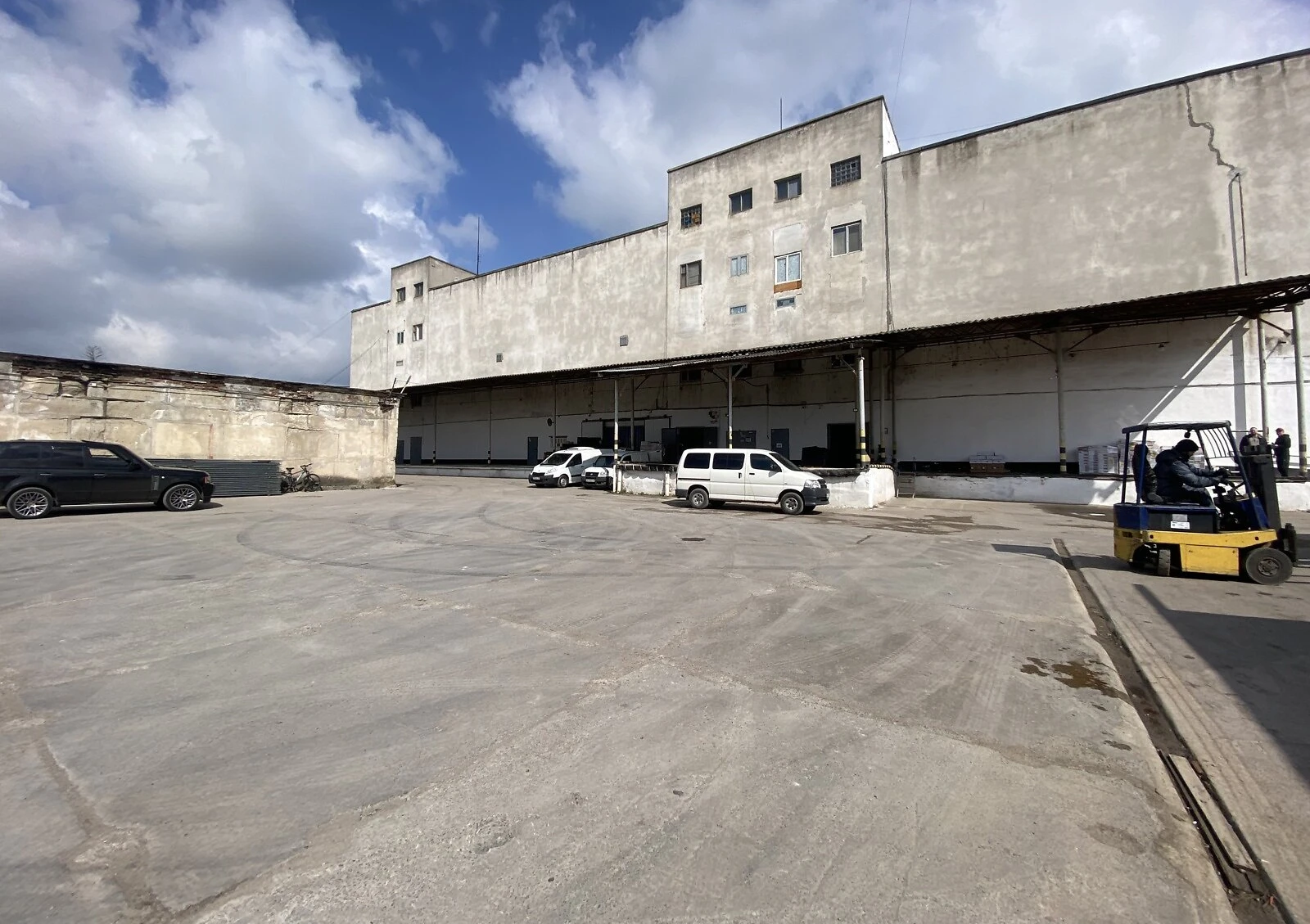 Склад, Хаджибейский: холодильное оборудование, резервное питание - фото 2